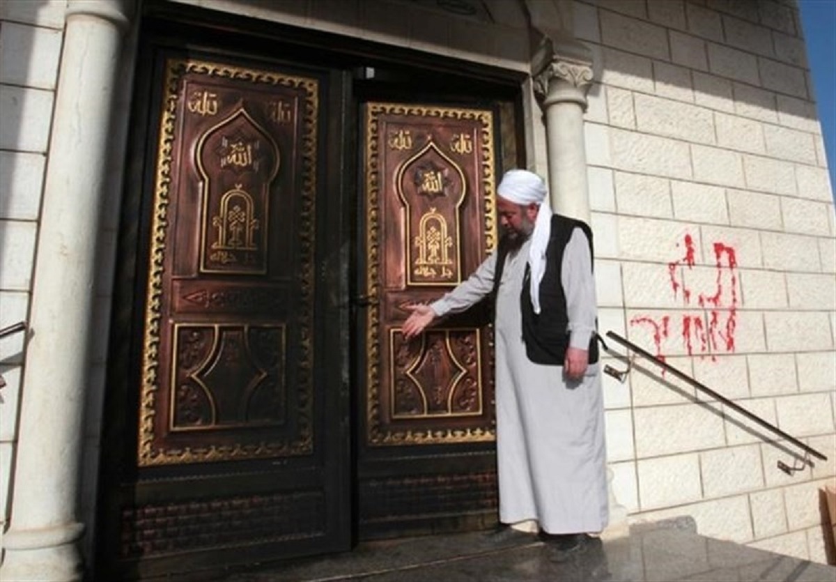 حمله نظامیان و شهرک نشنیان صهیونیست به ۱۵ مسجد