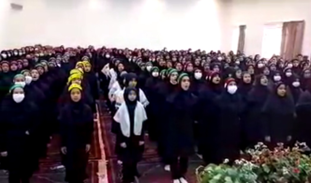 اینها دختران دهه هشتادی ما هستند نه چند دخترک فریب خورده+فیلم