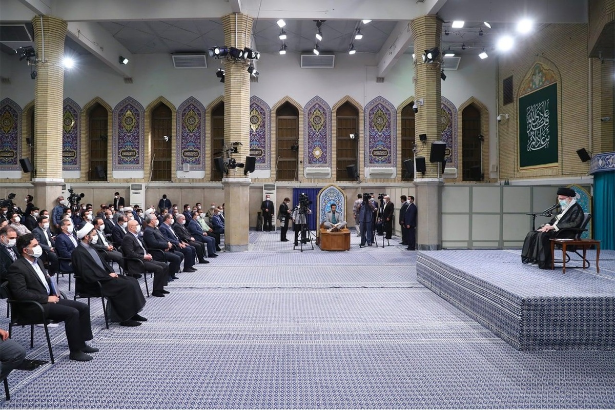 دیدار نخبگان و استعدادهای برتر تحصیلی با رهبر حکیم انقلاب
