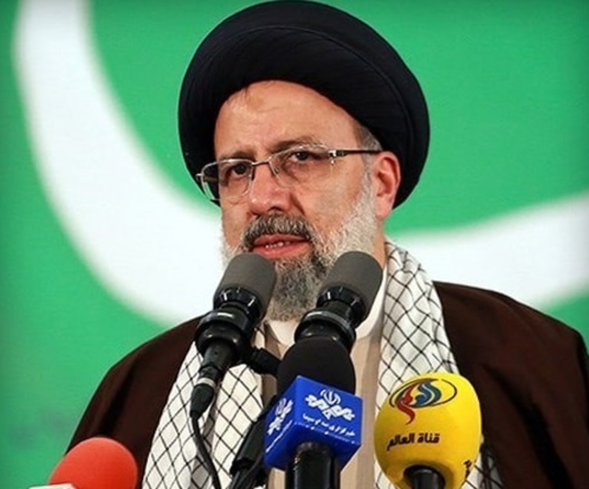 سردادن شعار «انتقام» توسط مردم پیش از سخنان رئیسی