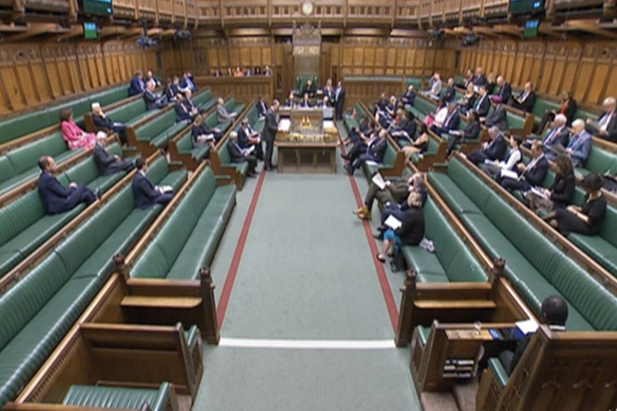 تداوم سیرک منافقین و اسرائیل در پارلمان انگلیس/تقلا برای تنفس مصنوعی به اغتشاشگران