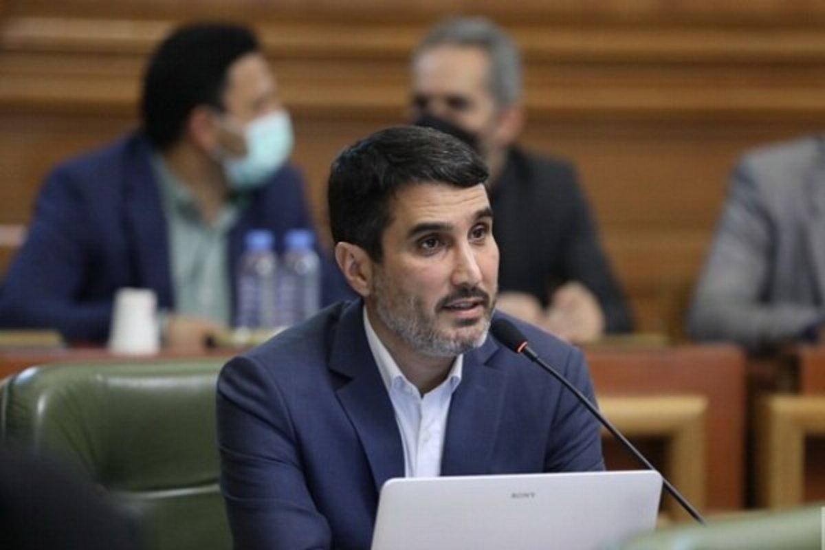 لزوم ساماندهی چراغ‌های چشمک زن در تقاطع ها