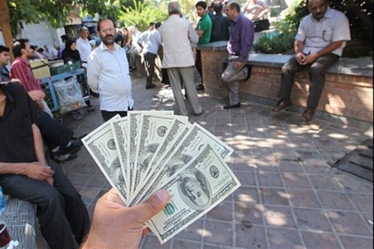 پلیس: خرید و فروش ارز در خیابان جرم است