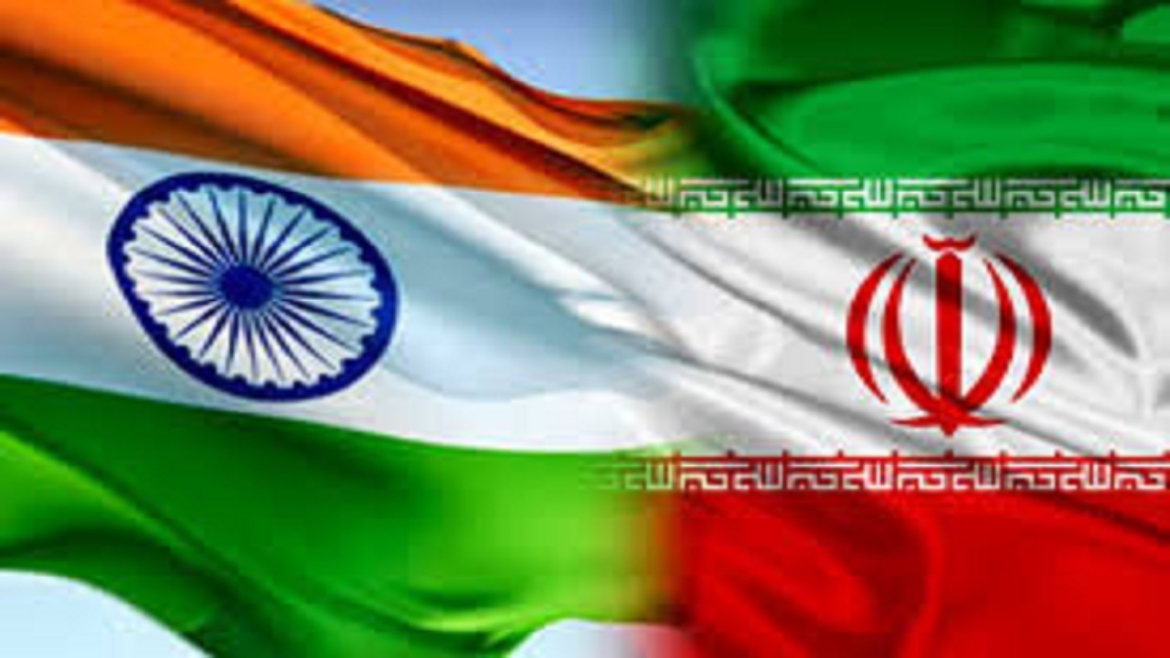 فرآورده‌های نفتی و انواع میوه مهم‌ترین واردات هند از ایران