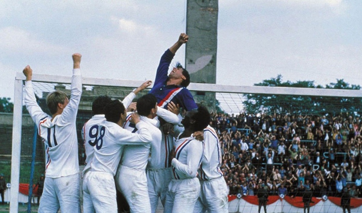 چرا «فرار به‌سوی پیروزی» بهترین فیلم جام جهانی است؟