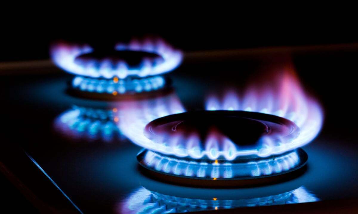 استاندارد مصرف گاز روزانه برای هر خانوار ۱۰ متر مکعب است