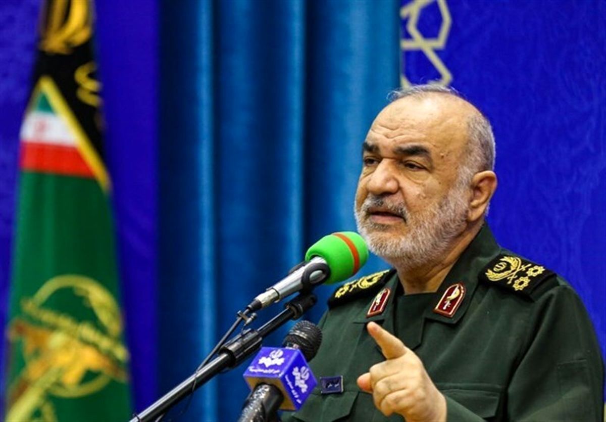 این نظام مقدس و انقلاب ماست که برای پاک کردن هوای جهان در حال تلاش و ثمردهی است