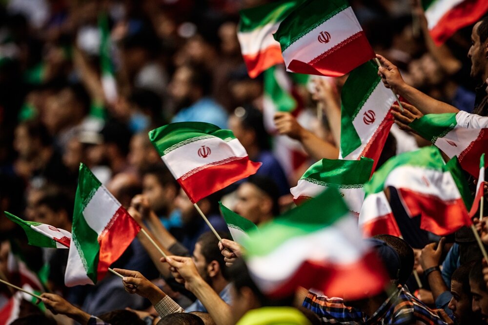 ایرانی جماعت بعد از انقلاب، مزه غرور را چشیده است، چطور حاضر می شود مجدد تحقیر شود؟