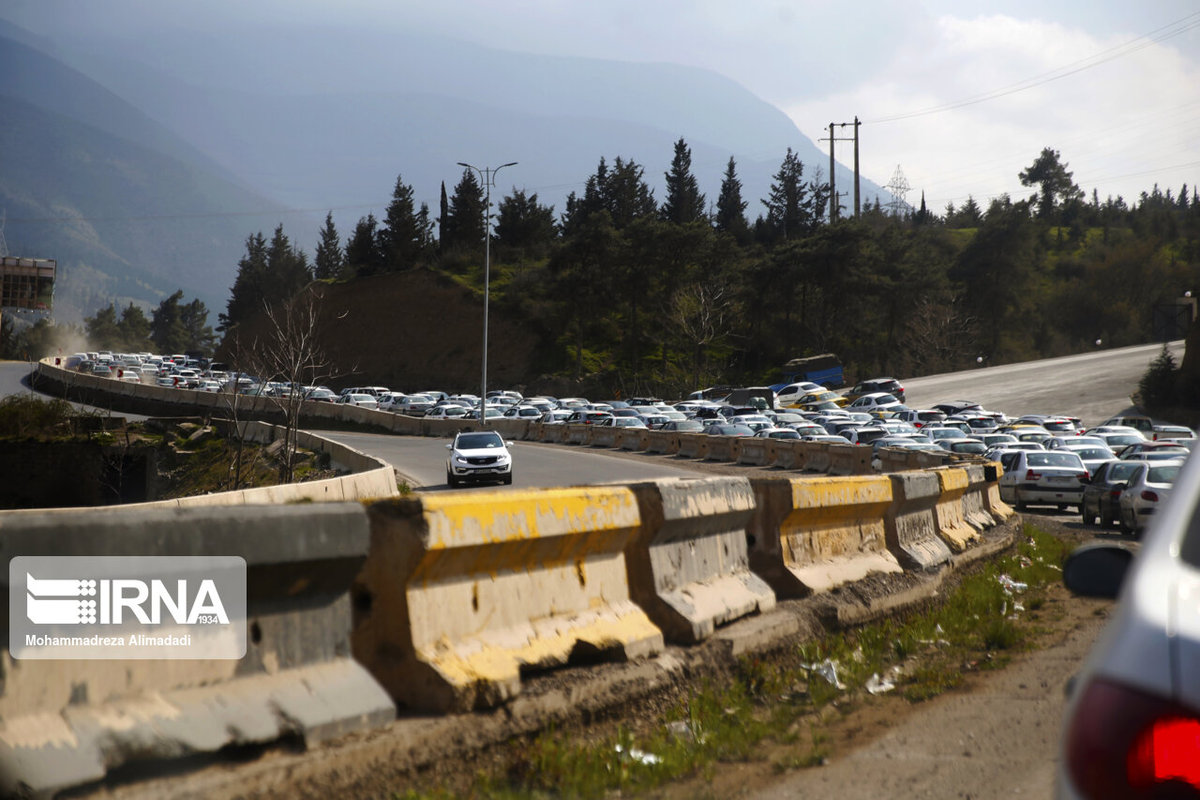 ترافیک سنگین در جاده کرج - چالوس و آزادراه تهران - شمال