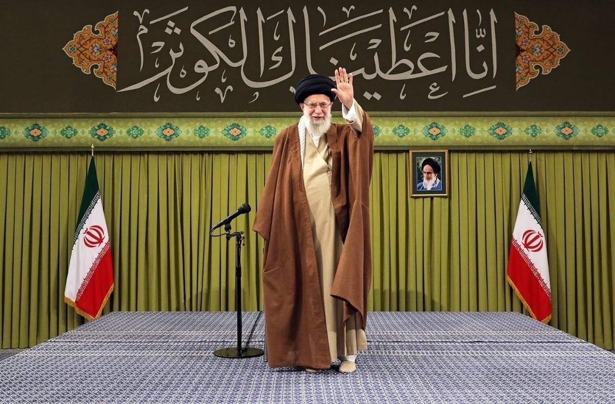 هرکس با انتخابات مخالفت کند با جمهوری اسلامی و اسلام مخالفت کرده است