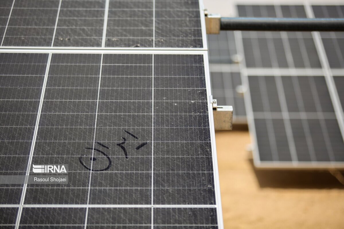 آغاز ساخت ۴ هزار مگاوات نیروگاه خورشیدی