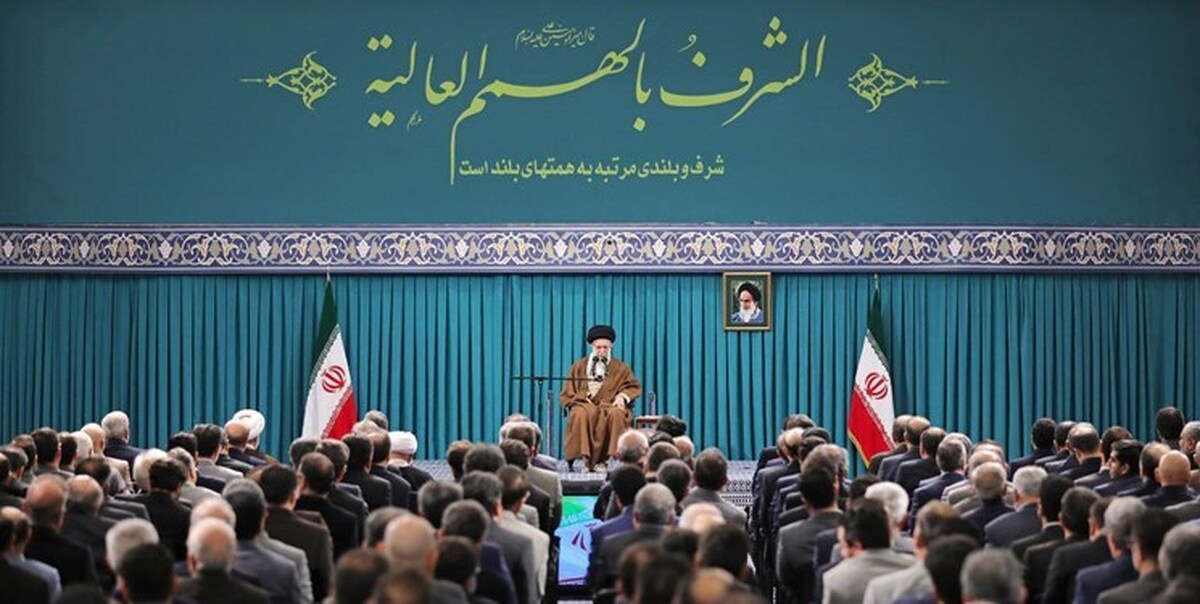 رهبر انقلاب: مهم‌ترین وظیفه دولت بهبود فضای کسب و کار و برطرف کردن موانع آن است