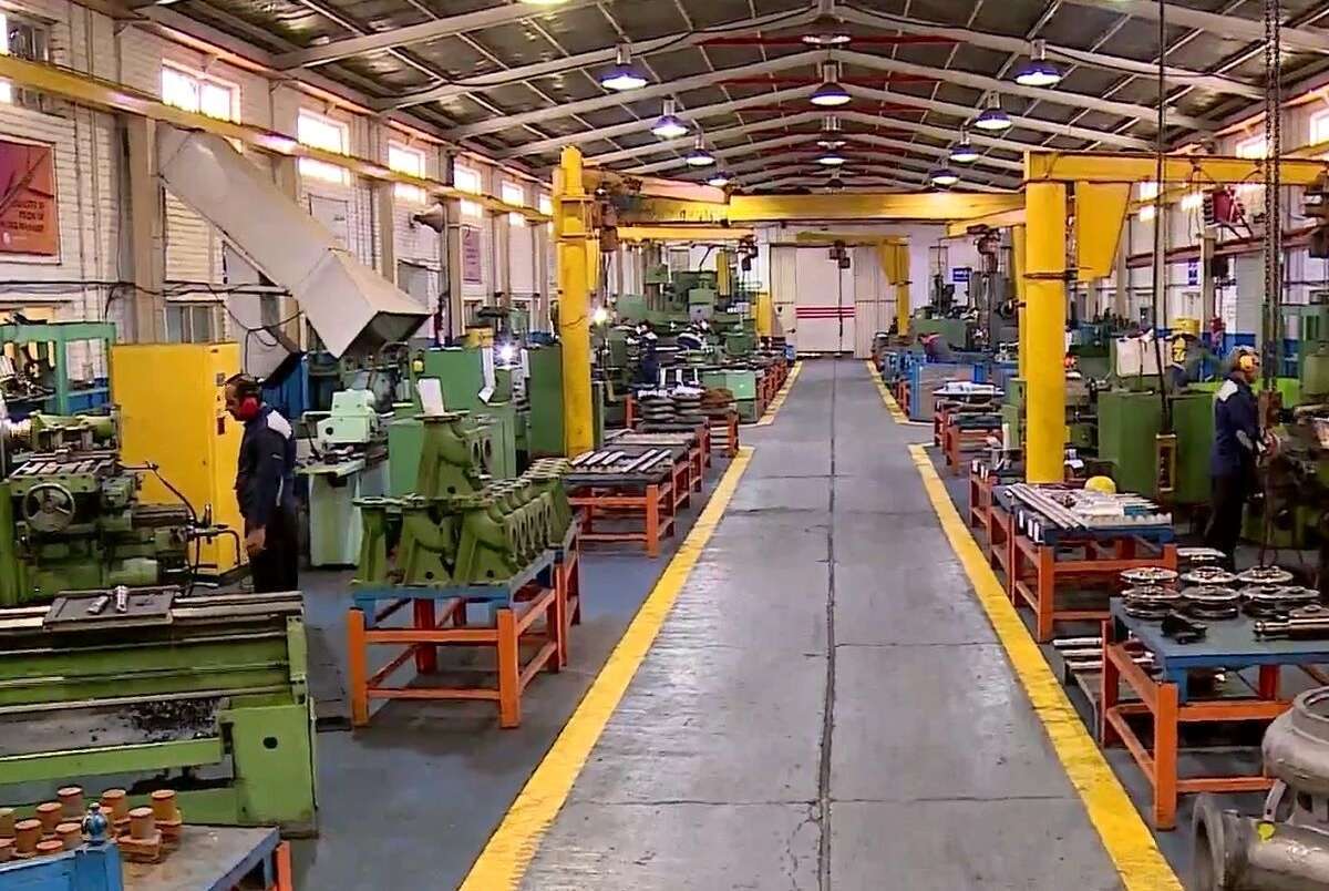 زنگ خطر بحران تامین مواد اولیه در واحدهای تولیدی/ بنگاه‌های اقتصادی دیگر کسی را استخدام نمی‌کنند