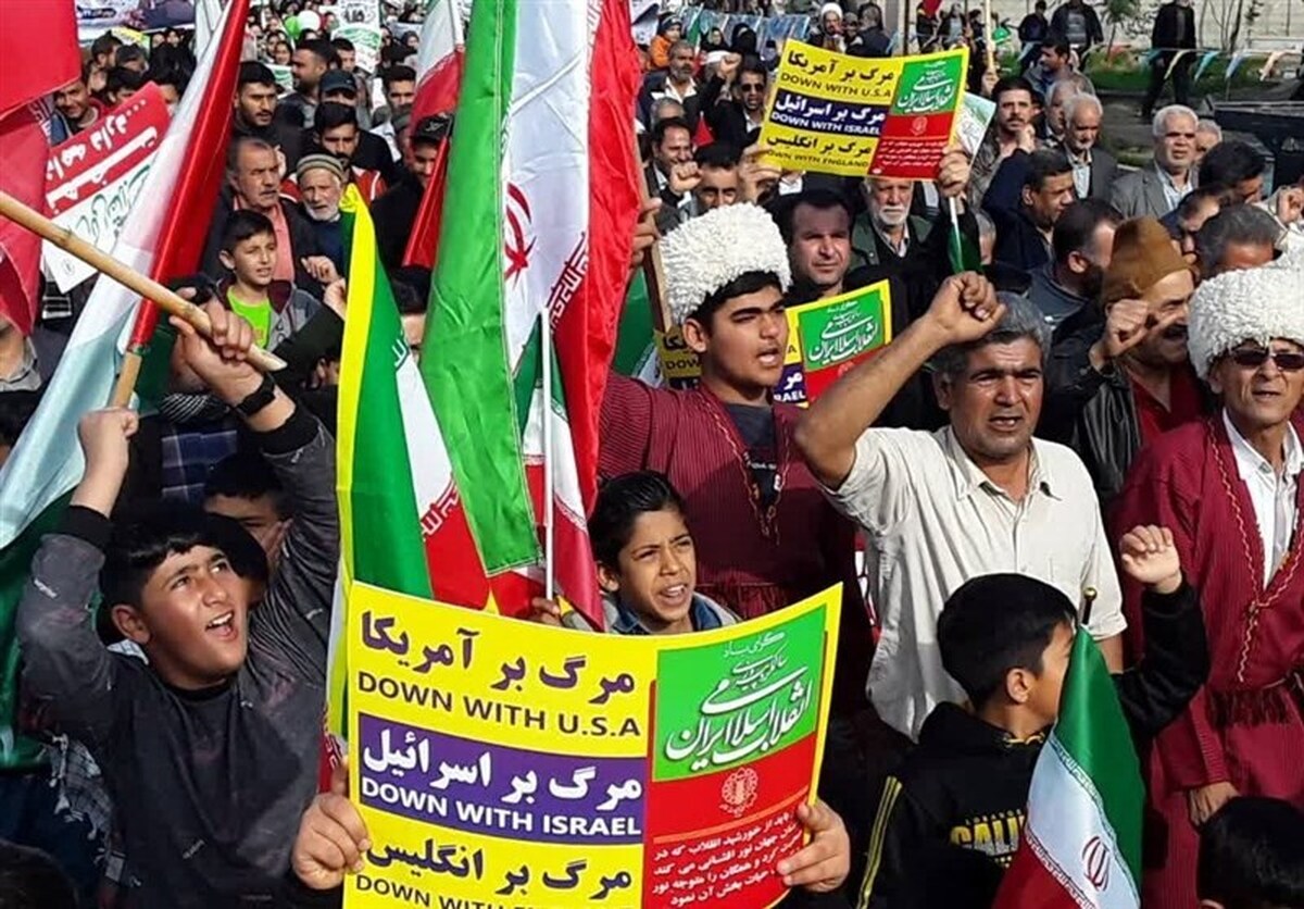جشن ۴۵ سالگی انقلاب در ایران/ طنین مرگ بر آمریکا در راهپیمایی یوم‌الله ۲۲ بهمن/ خیابان‌ها مملو از عاشقان انقلاب شد