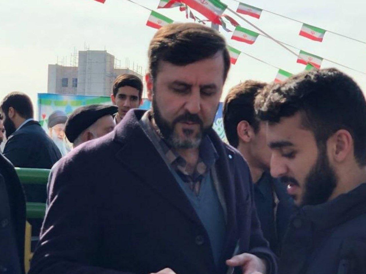 جشن ۴۵ سالگی انقلاب در ایران/ طنین مرگ بر آمریکا در راهپیمایی یوم‌الله ۲۲ بهمن/ خیابان‌ها مملو از عاشقان انقلاب شد