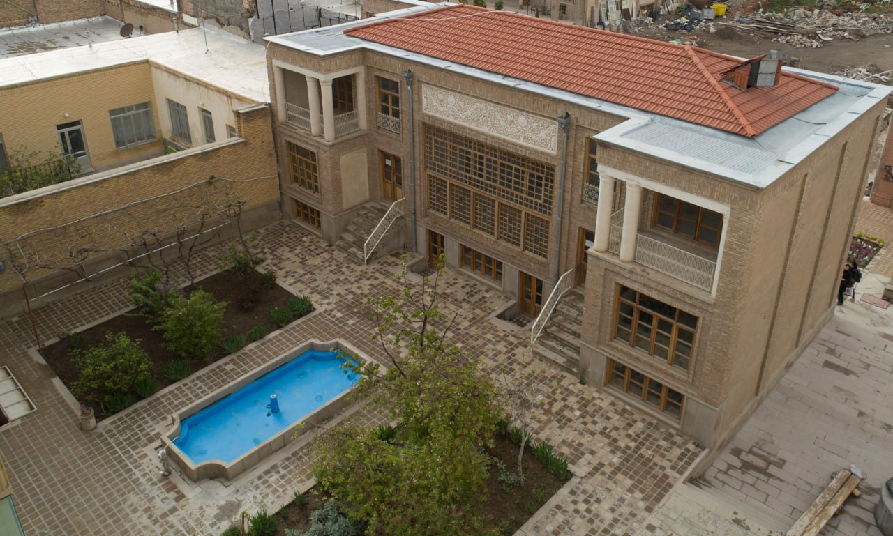 دیدن شرق و مشرق زمین با وقار در دانشگاه هنر اسلامی تبریز / آیا تبدیل بناهای دانشگاهی در بین بناهای زیبای شرقی به خوابگاه ممکن است؟