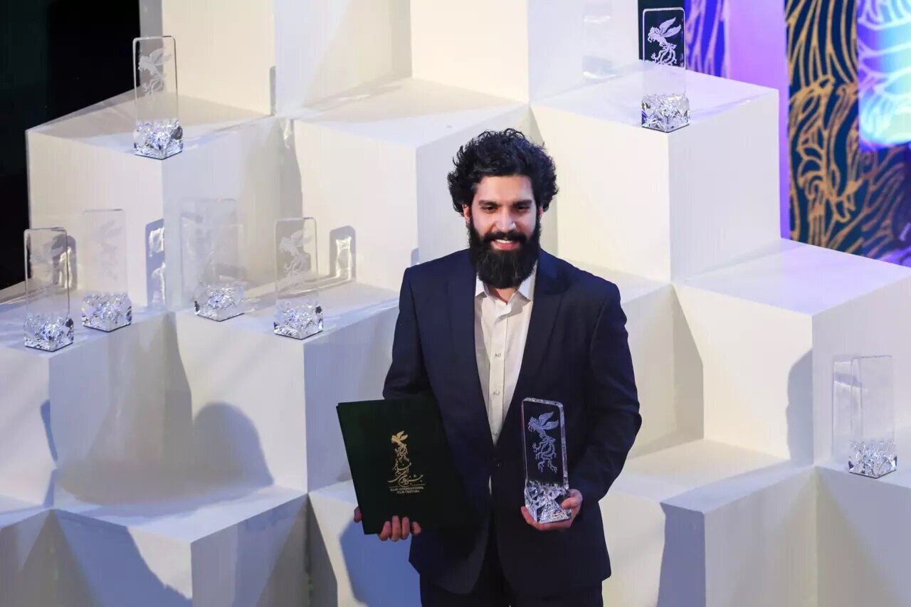 تا دنیا دنیاست ما قهرمان داریم