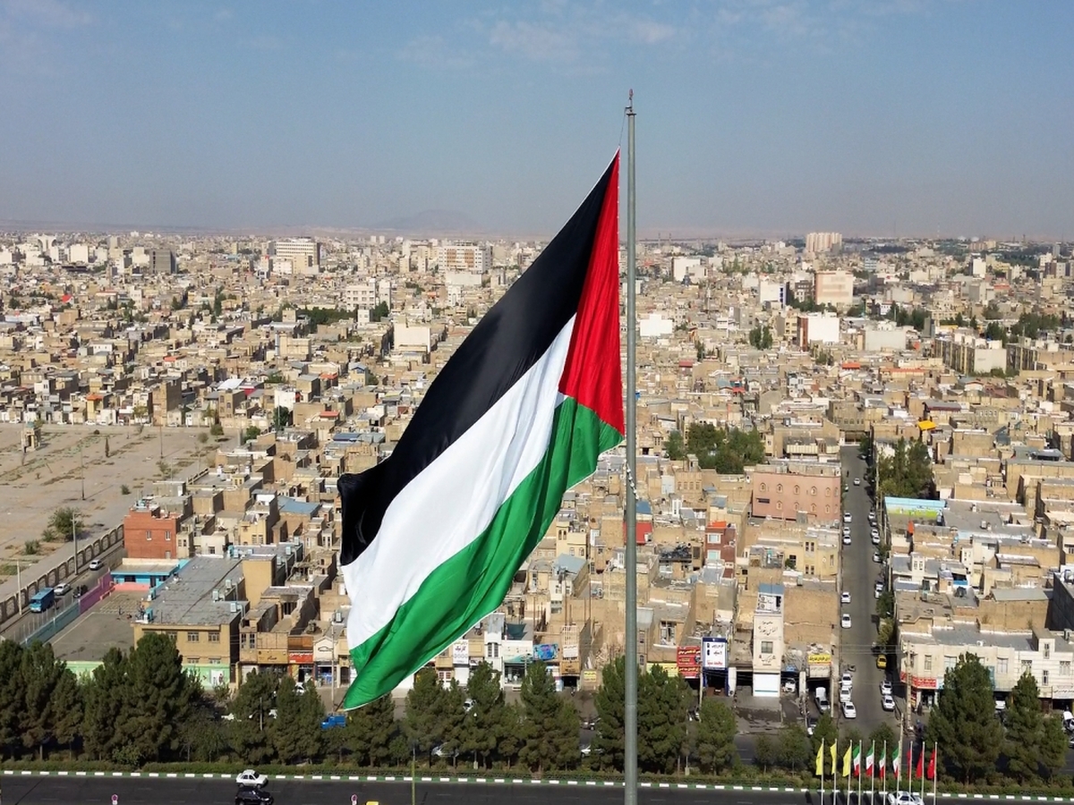خائنین به جهان اسلام و فلسطین را بشناسید