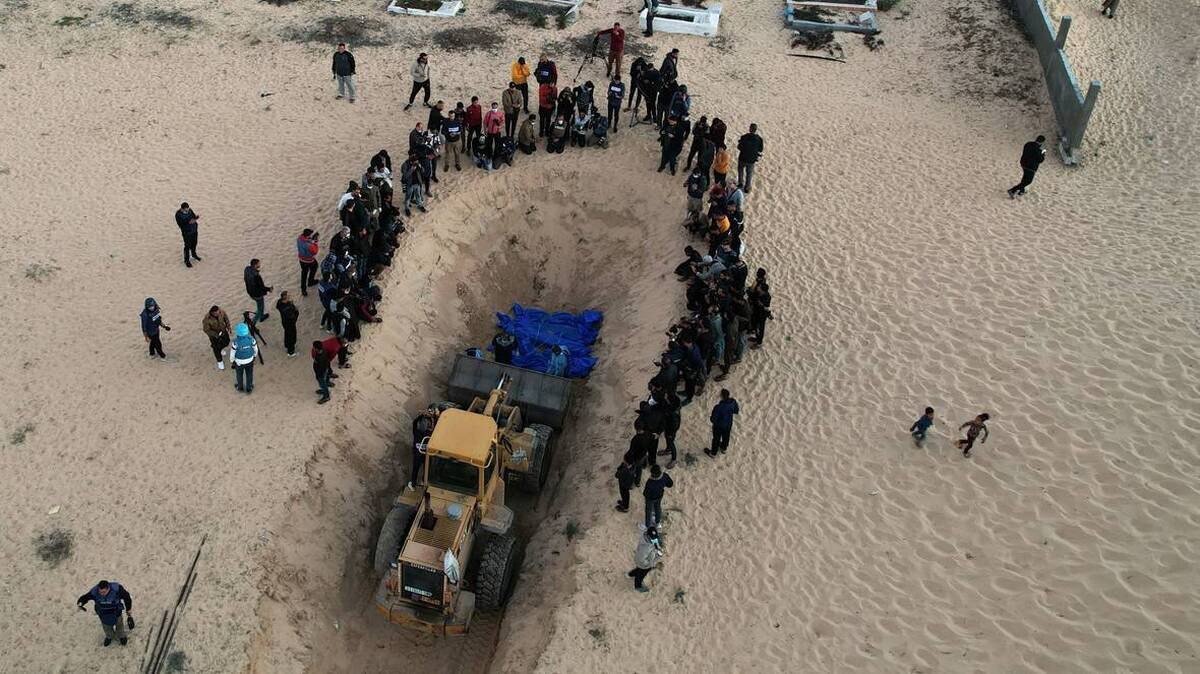 ناظر حقوق بشر از کشف ۱۲۰ گور دسته‌ جمعی در غزه خبر داد