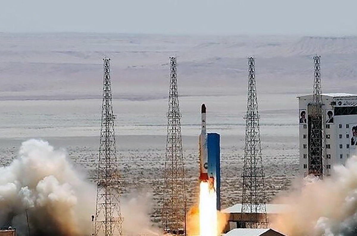 سه ماهواره ایرانی، با ماهواره‌بر سیمرغ با موفقیت به فضا پرتاب شدند