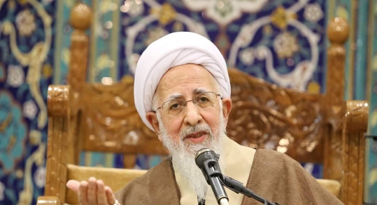 آیت‌الله جوادی آملی: مملکت را کميته امدادی نمی شود اداره کرد