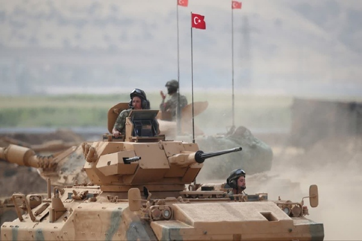 ترکیه از ماه ها پیش تاکنون، تحرکات مشکوکی در نوار مرزی خود با عراق انجام می دهد