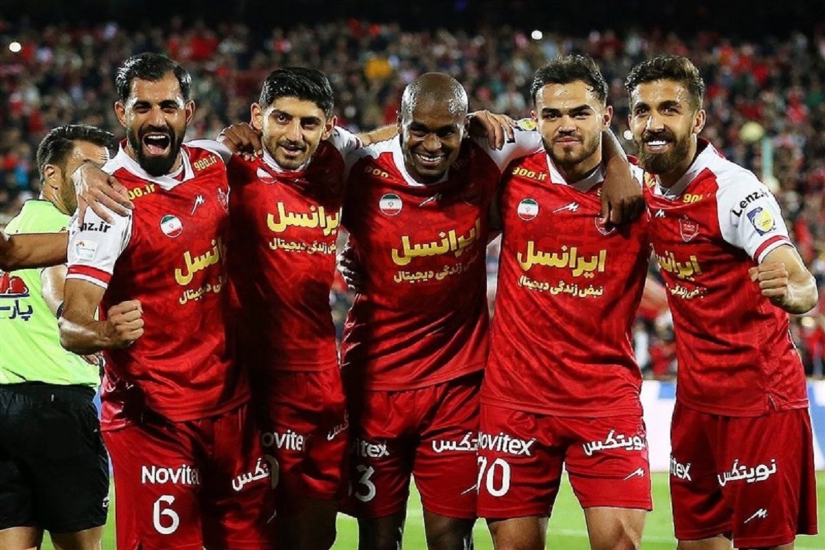 پرسپولیس با پیکانِ یک استقلالی به یک قدمی آبی‌ها رسید