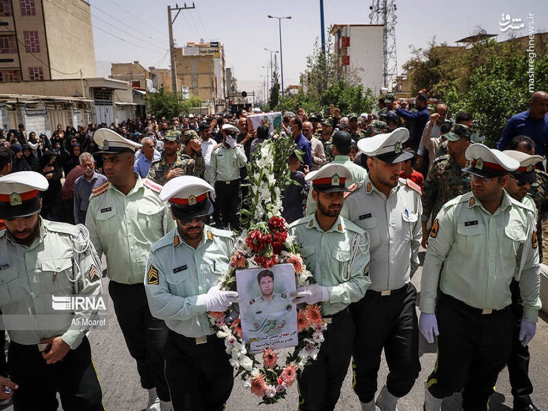 تشییع پیکر شهید محمد قنبری در ایذه+ تصاویر