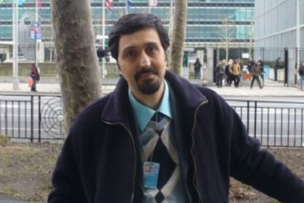 اتهام‌زنی‌های میمندی‌نژاد به نظام پس از فرار از ایران؛ هتاک به مقدسات سر از بی‌بی‌سی درآورد