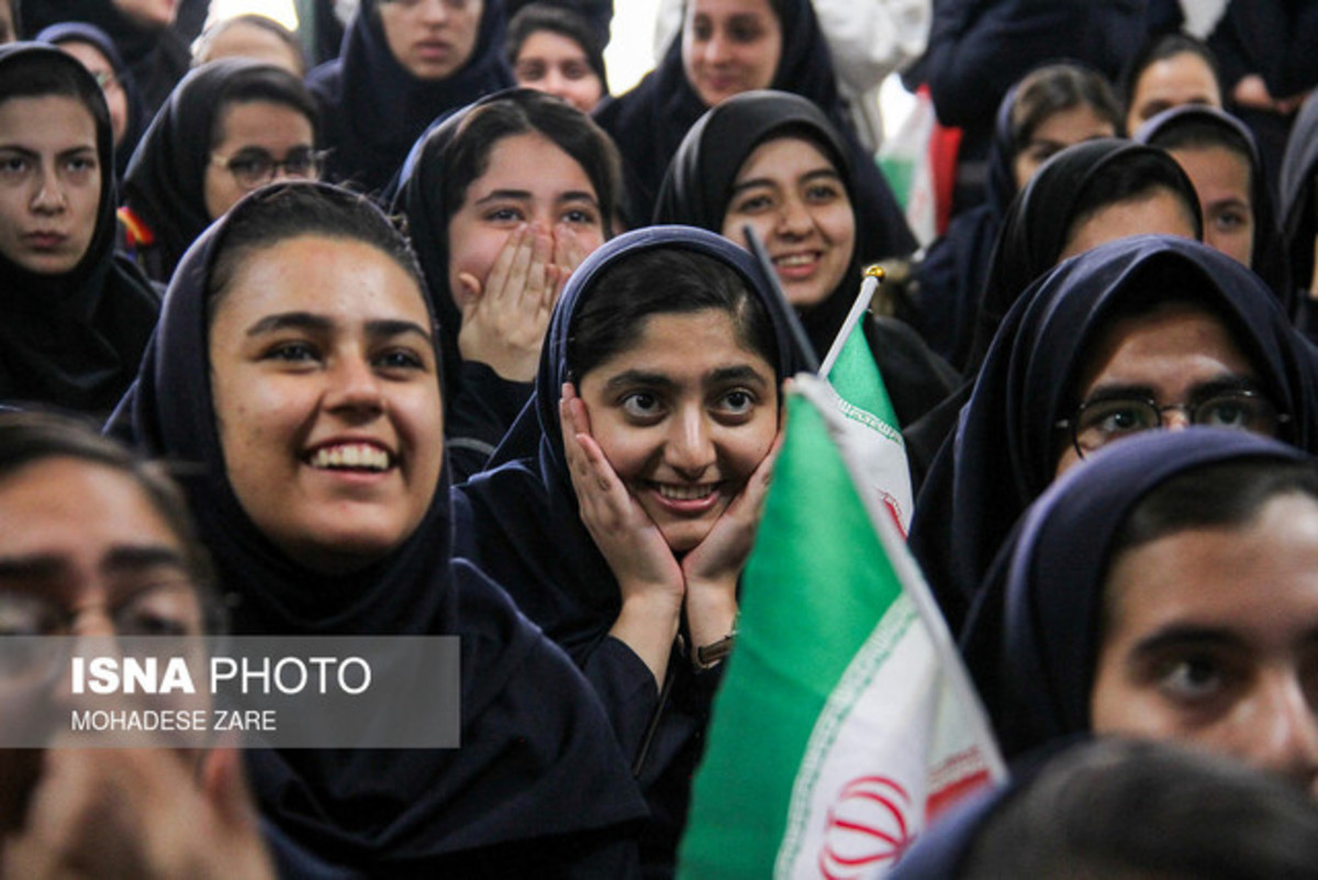 ایجاد «ویترین دخترانه» در پیام‌رسان‌های ایرانی