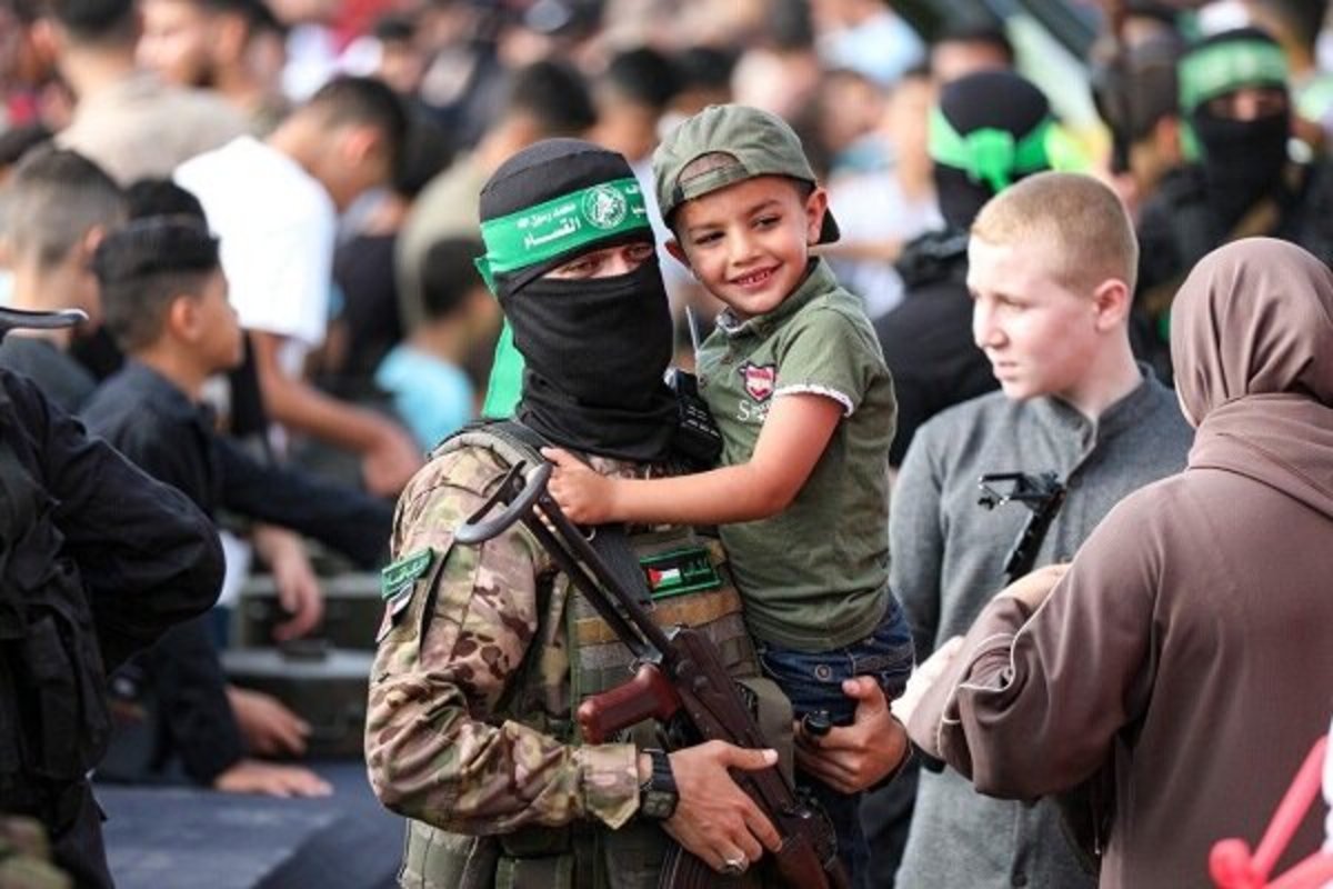 ۸۰ درصد فلسطینیان حامی مقاومت مسلحانه هستند