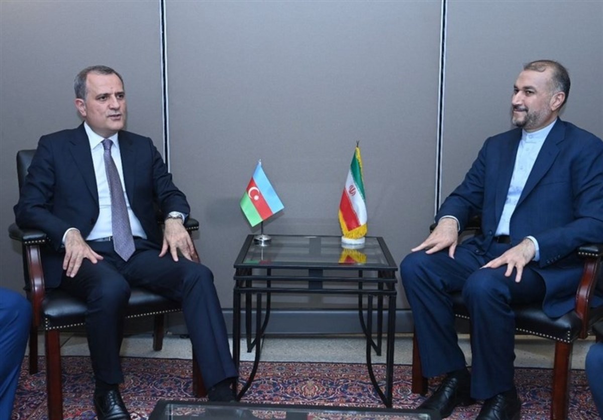 گفتگوی وزرای خارجه ایران و آذربایجان