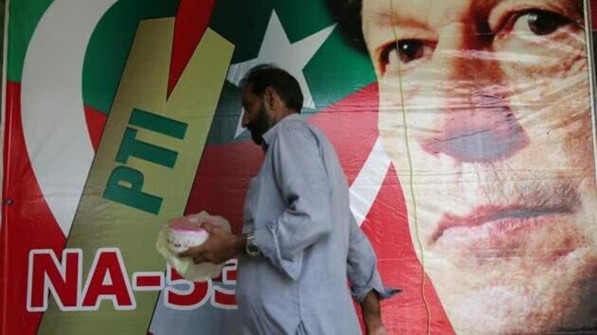 حزب ‌عمران‌ خان خواستار برگزاری تظاهرات‌ مسالمت‌آمیز شد