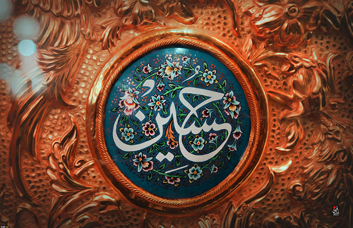حاج کریم کربلایی؛ ارادتی از اعماق قلب به ضریح امام حسین (ع) در کربلایی حاج کریم کربلایی؛ ارادتی از اعماق قلب به ضریح امام حسین (ع) در کربلایی