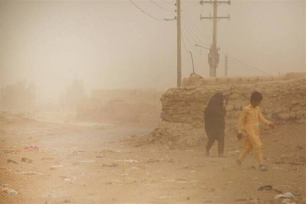 مراجعه ۱۳۱۱ نفر به مراکز درمانی سیستان به دلیل طوفان