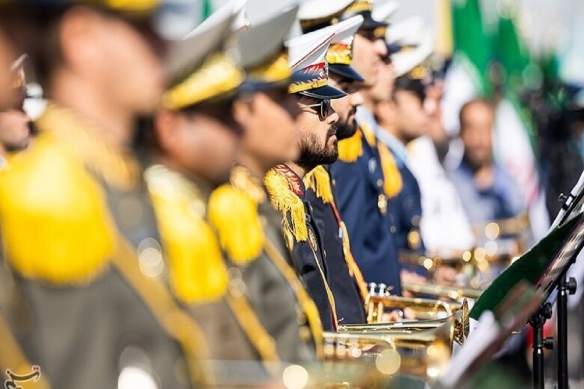 رژه اقتدار و آمادگی نیروهای مسلح استان کردستان برگزار شد