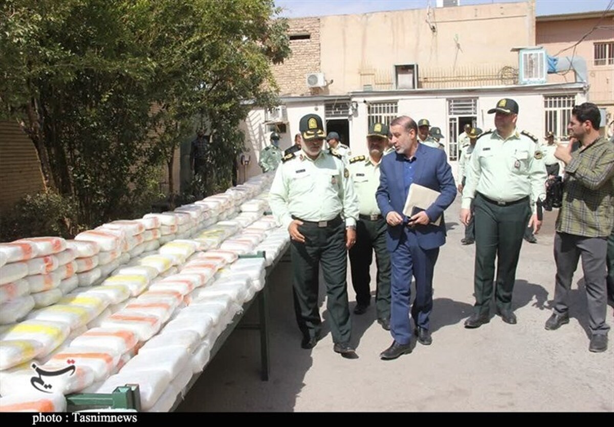 کشف ۳ تن و ۷۱۰ کیلو مرفین از یک کامیون‌ در کرمان