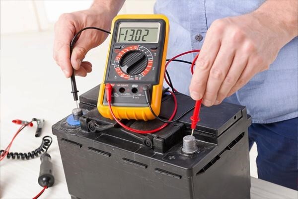 تست باتری ماشین به 2 روش ساده با و بدون دستگاه