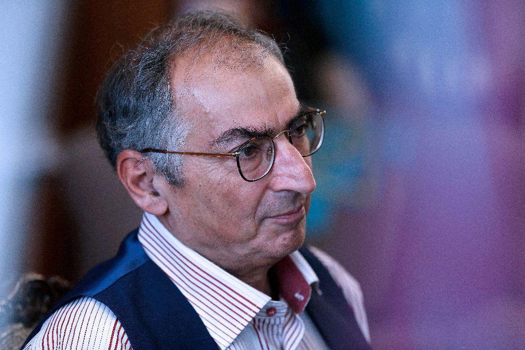 شرافت را از یک ضدانقلاب سطلنت‌طلب بیاموزید
