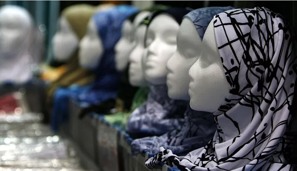 دیوان دادگستری اتحادیه اروپا مجوز ممنوعیت استفاده کارمندان زن از حجاب را در بخش دولتی صادر کرد