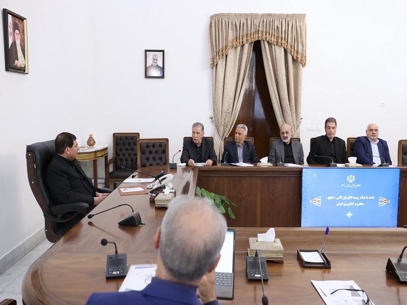 دکتر مخبر: هیچ گره اقتصادی وجود ندارد که توسط مردم و فعالین اقتصادی قابل حل نباشد/ جهش اقتصادی جز با حضور مردم در اقتصاد و اعتماد و فعالیت بخش خصوصی امکانپذیر نیست