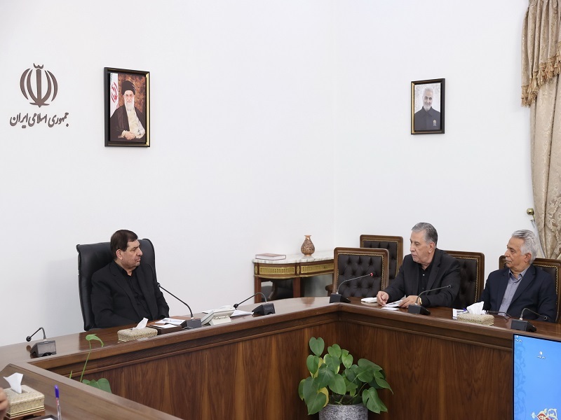 دکتر مخبر: هیچ گره اقتصادی وجود ندارد که توسط مردم و فعالین اقتصادی قابل حل نباشد/ جهش اقتصادی جز با حضور مردم در اقتصاد و اعتماد و فعالیت بخش خصوصی امکانپذیر نیست