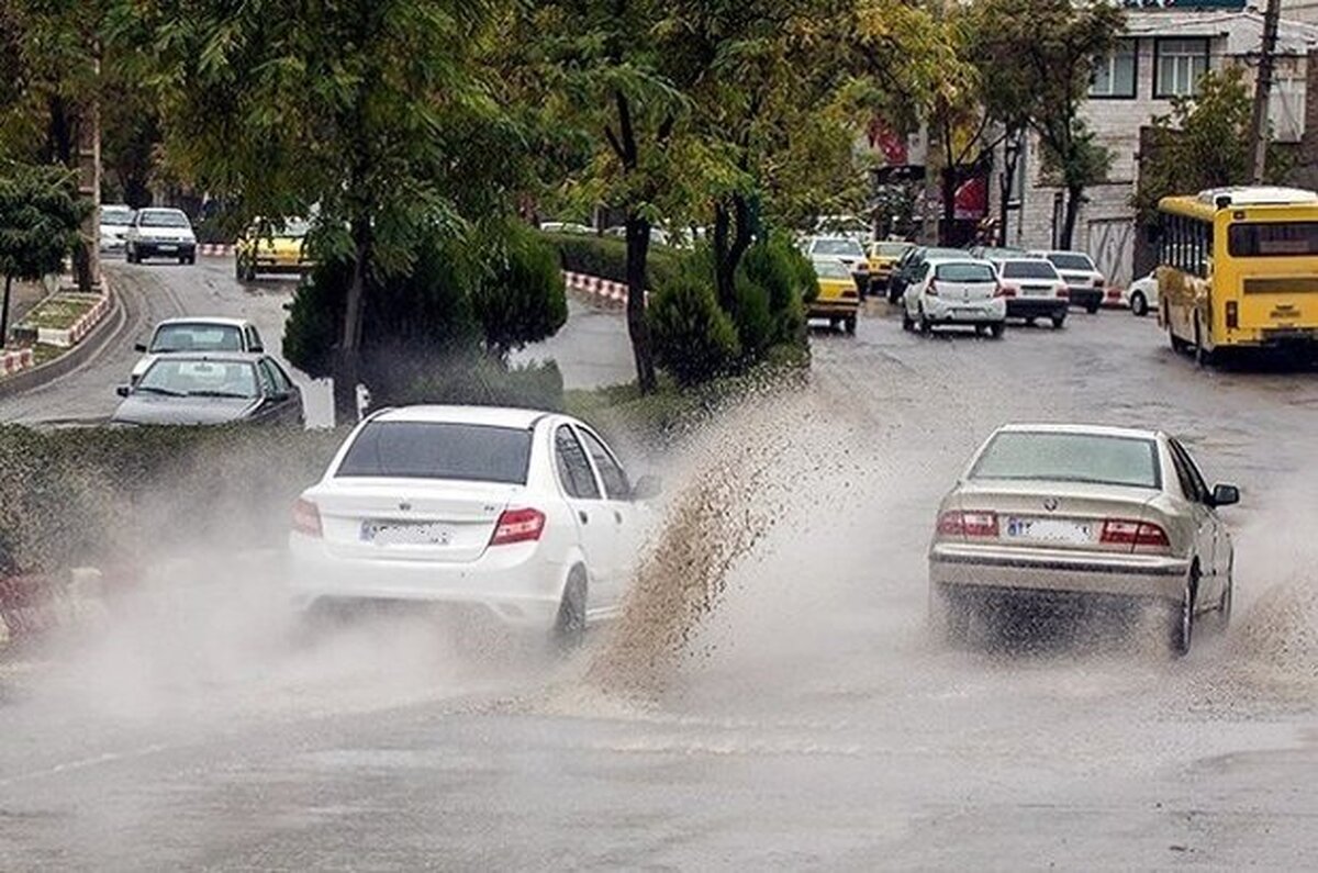 سیلاب های سنگین در مسیر استان های جنوبی ایران