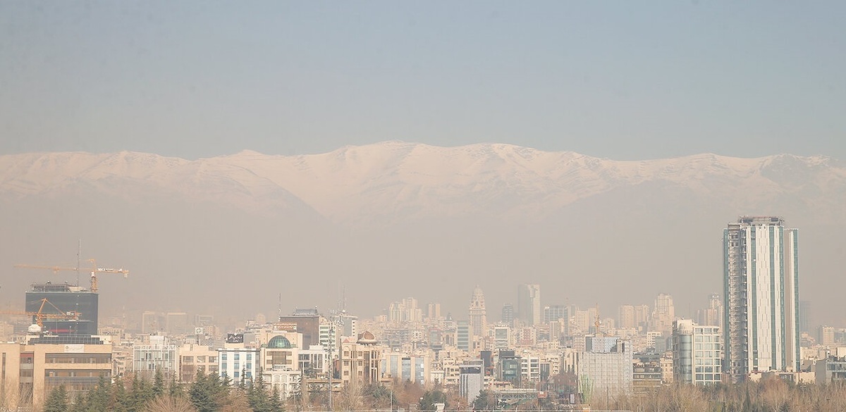 هوای تهران آلوده است