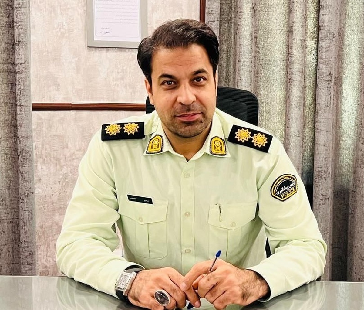 اعتقاد پلیس آن است که مردم چشم بیدار جامعه هستند و مشکلات با مشارکت دو طرف حل می‌شود