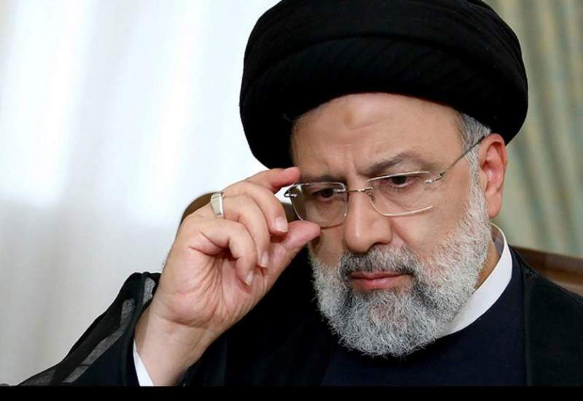 آقای رئیسی! تا دیر نشده جریان انحرافی دوم در دولت را در نطفه خفه کنید/نشریه همت جریان انحرافی با بیرق دیگری سر برآورده است