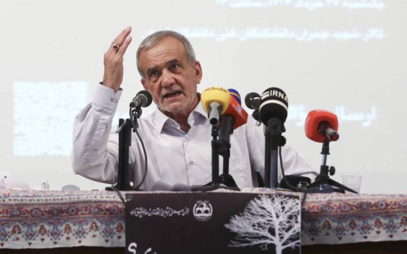 شرق: دولت چهاردهم نباید دولت سوم روحانی یا خاتمی باشد