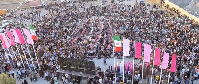 ملایر مهیای جشنواره‌های تابستانی؛ از مبلمانِ‌منبت تاشیره‌پزی