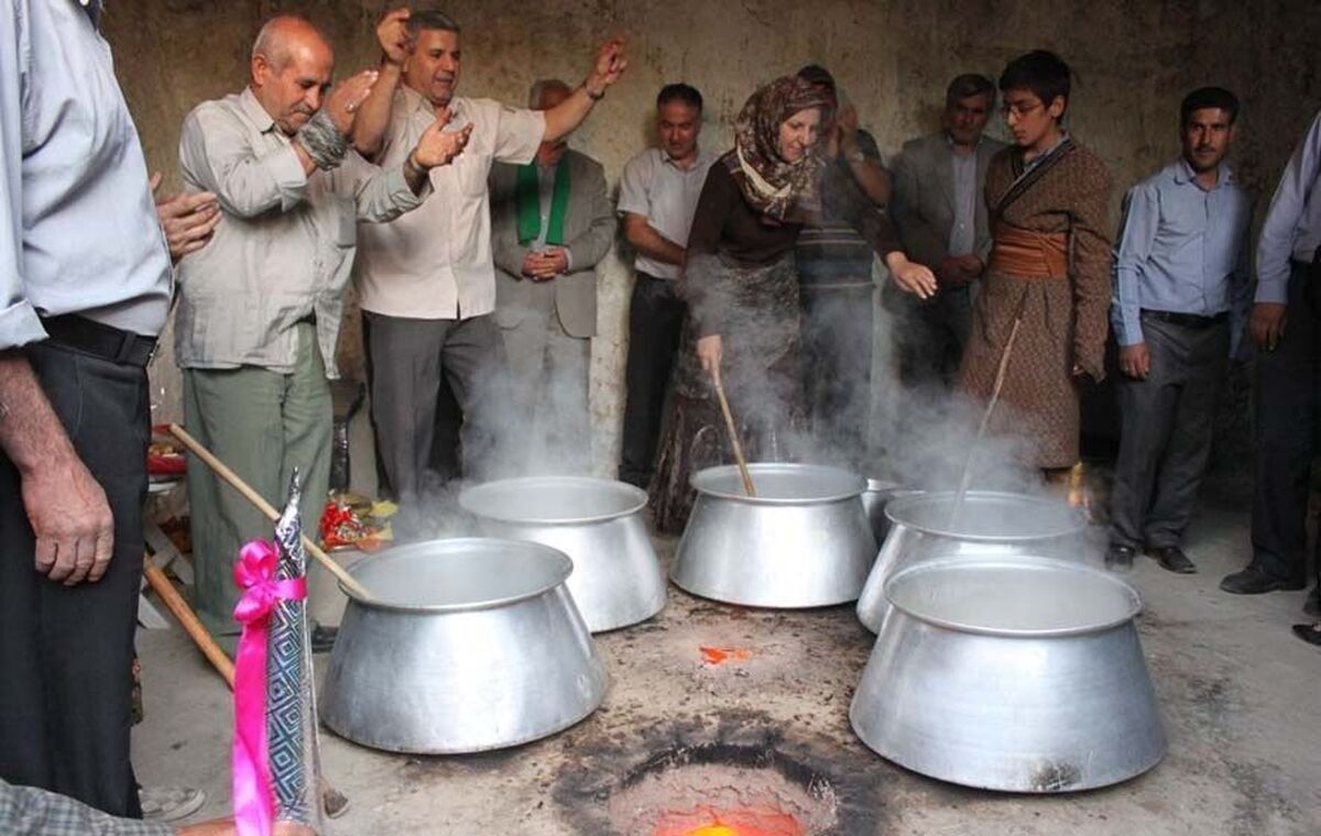 ملایر مهیای جشنواره‌های تابستانی؛ از مبلمانِ‌منبت تاشیره‌پزی