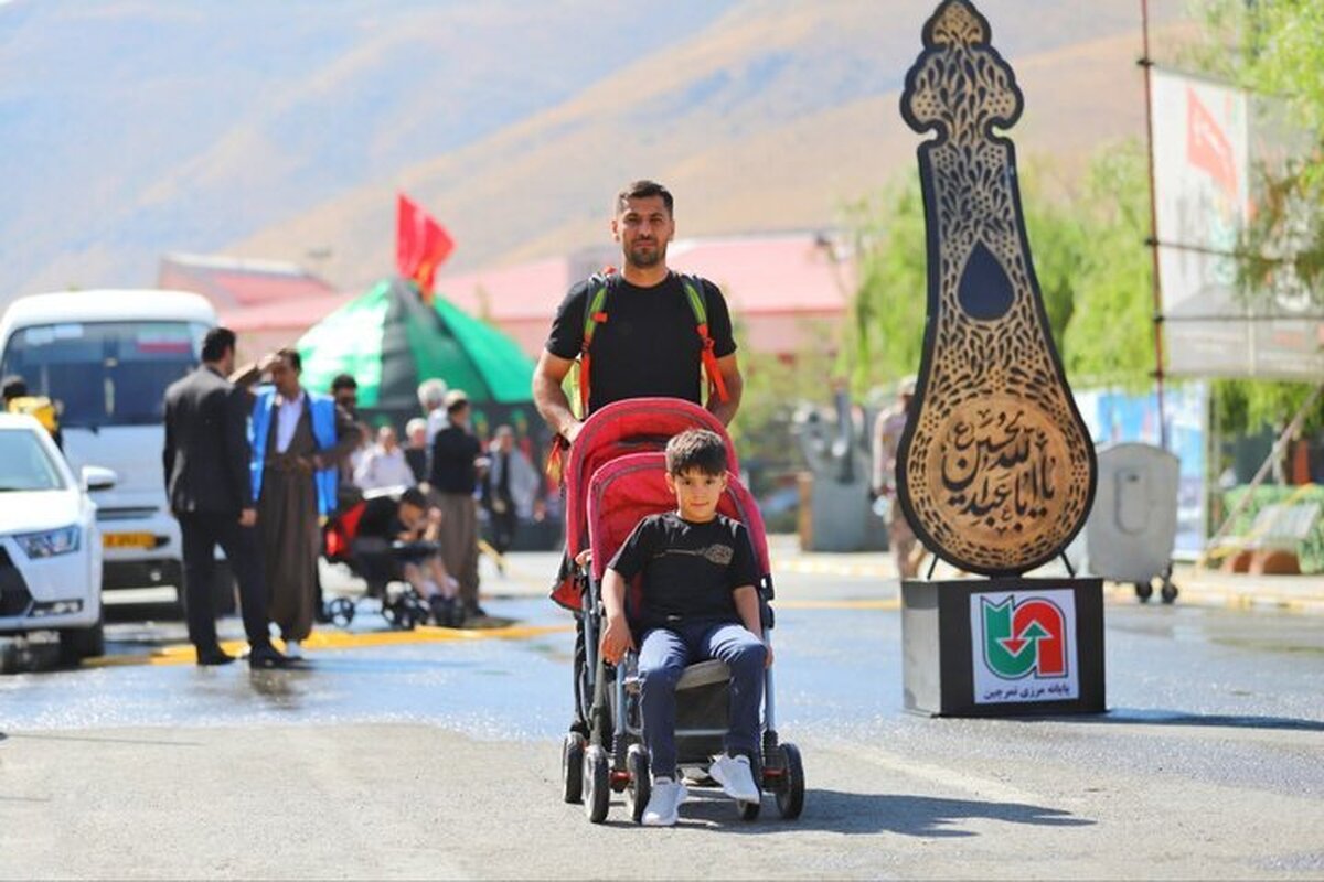 تردد زائران مرز تمرچین از مرز ۴۰ هزار نفر گذشت/حب الحسین یجمعنا